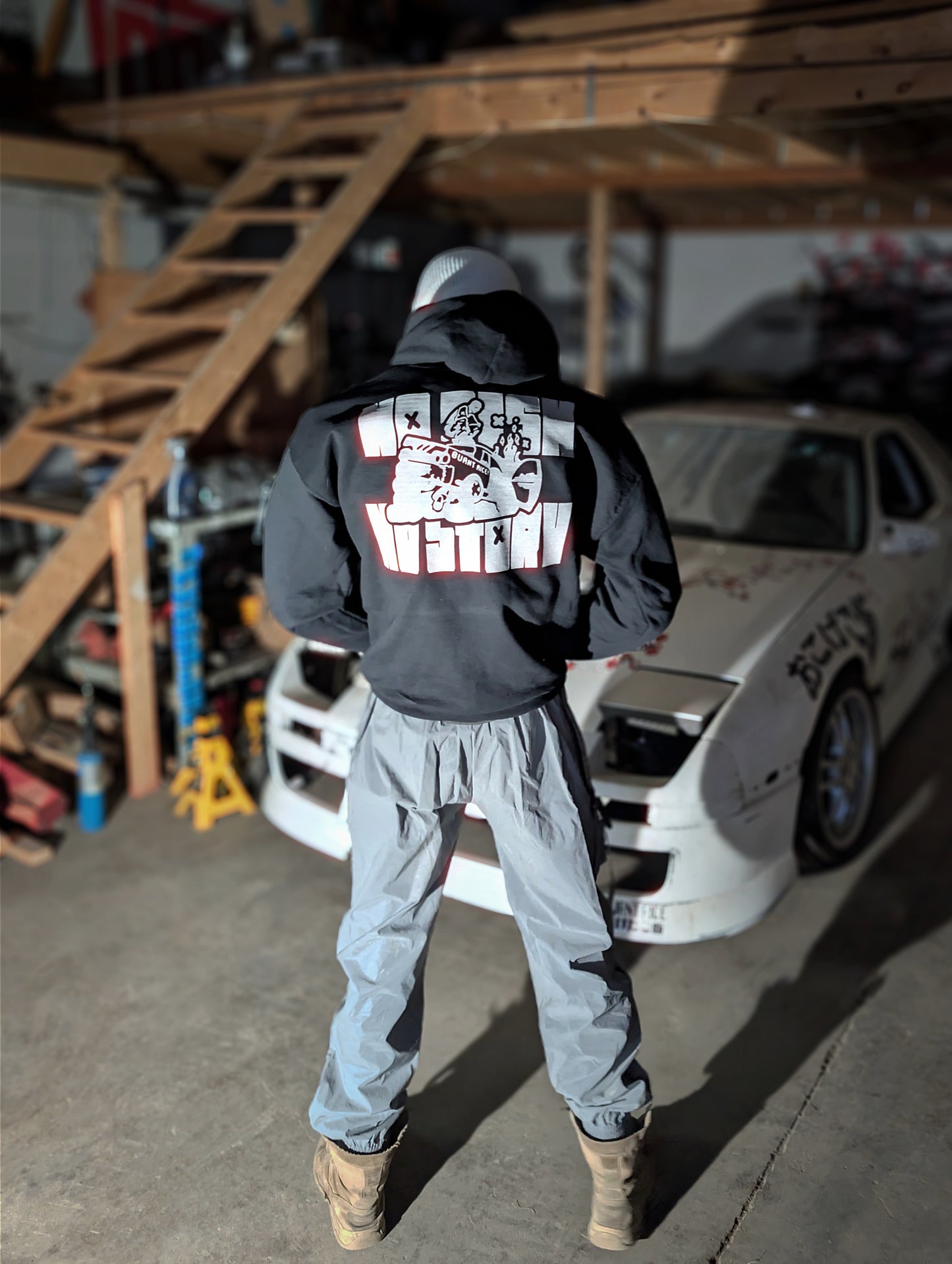 "NO RISK - NO STORY" High Contrast Pullover
